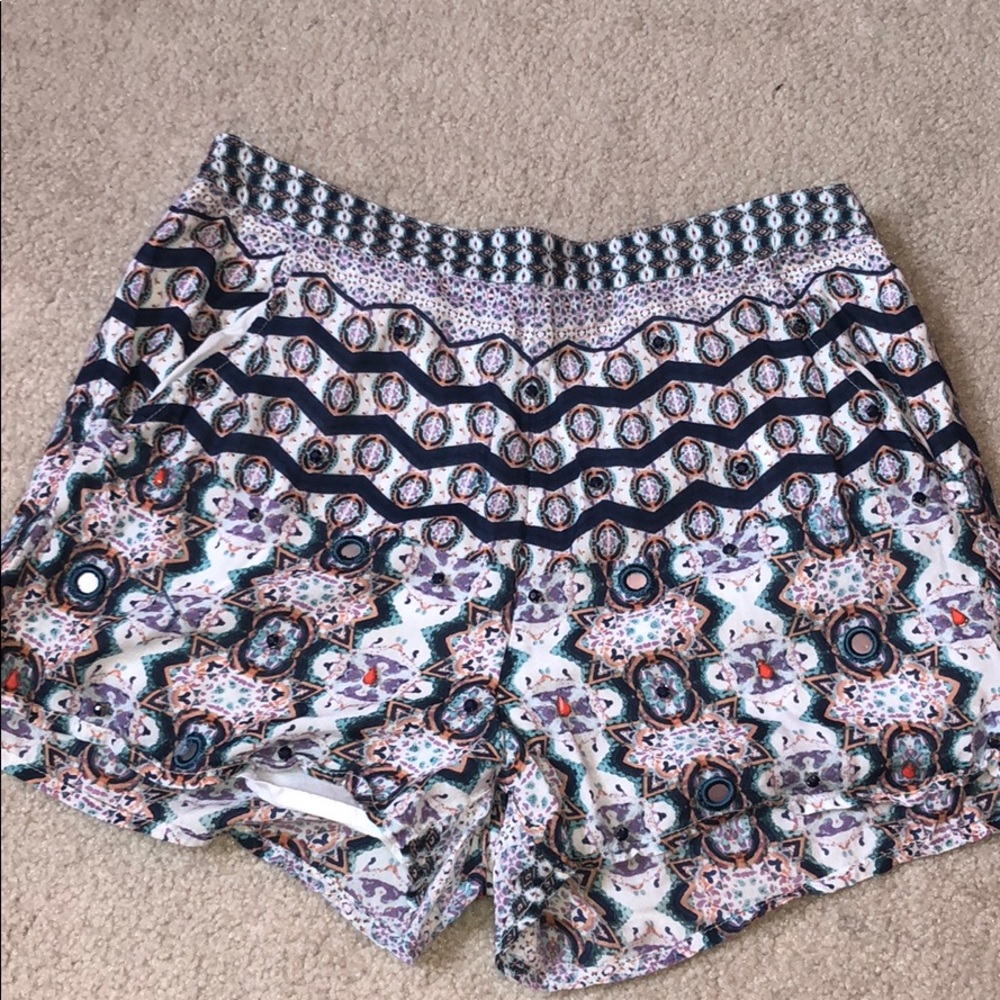 Kendall and Kylie collection printed shorts